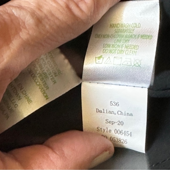 Lilly Pulitzer Zaria Dress- onyx polka dots jacquard, metallic. Size 6 - Picture 15 of 15